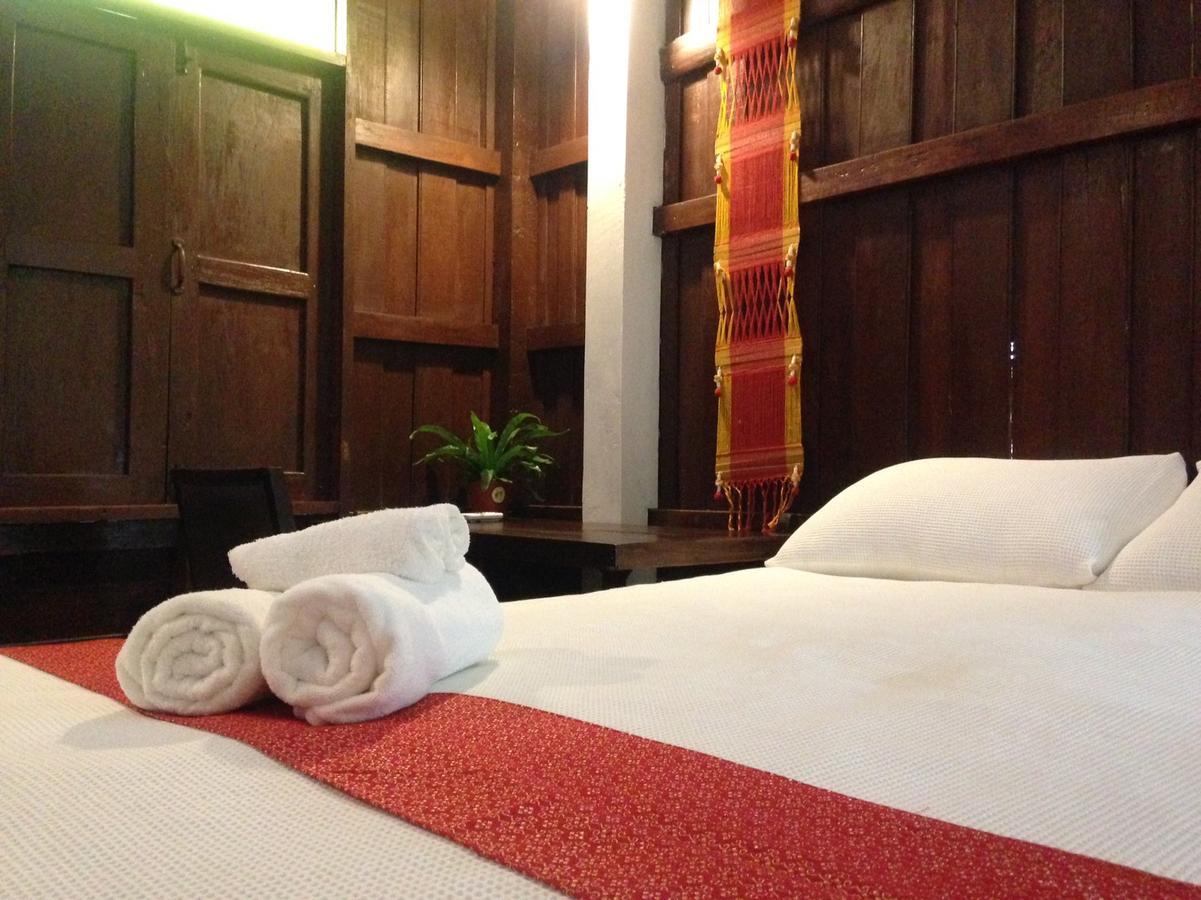 Baan Khun Krub Hotel Chiang Mai Bagian luar foto