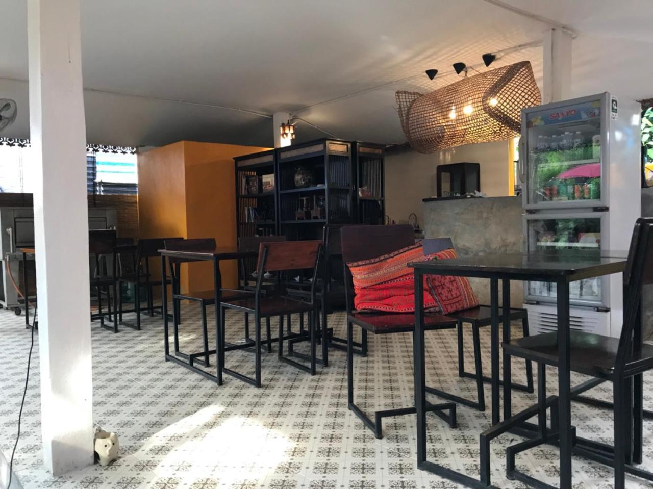 Baan Khun Krub Hotel Chiang Mai Bagian luar foto