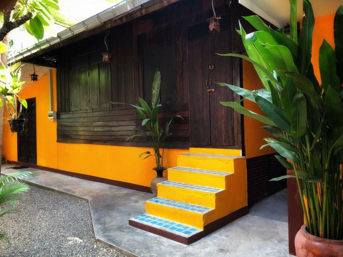 Baan Khun Krub Hotel Chiang Mai Bagian luar foto