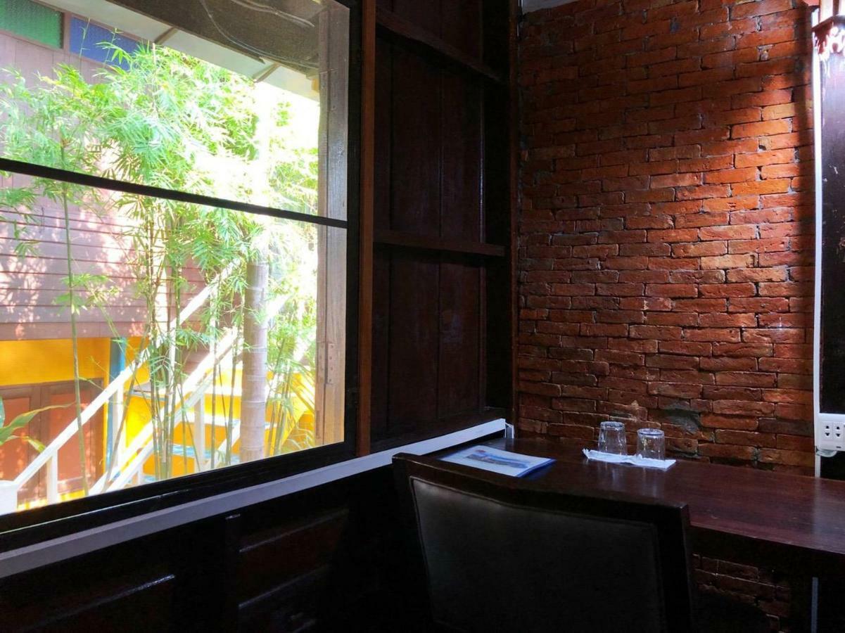 Baan Khun Krub Hotel Chiang Mai Bagian luar foto