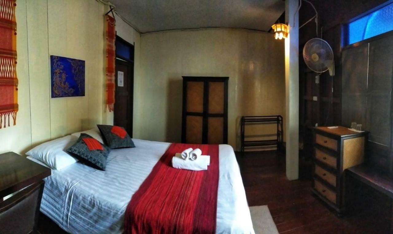 Baan Khun Krub Hotel Chiang Mai Bagian luar foto